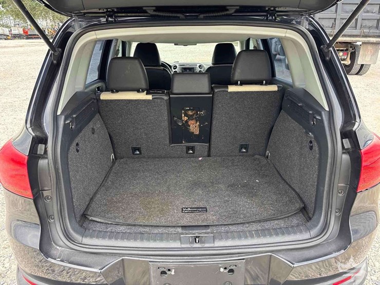 2016-volkswagen-tiguan-image-19