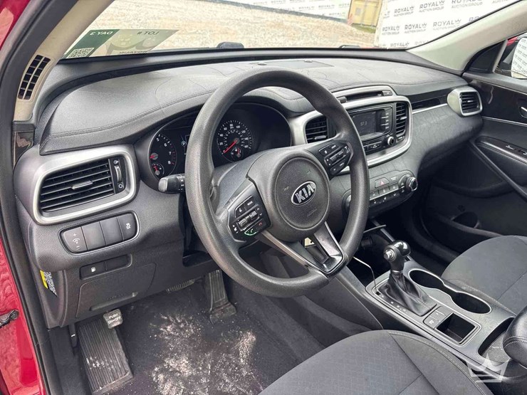 2016-kia-sorento-image-14