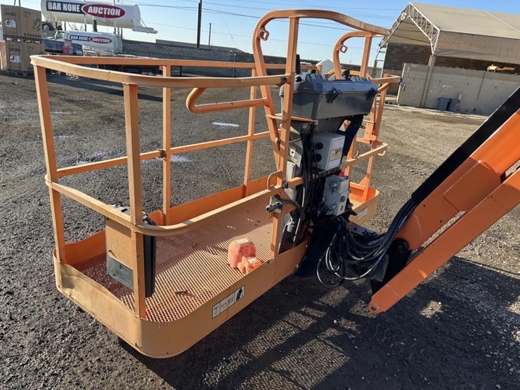 2013-jlg-860sj-image-10
