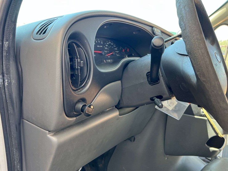2007-ford-e350-image-11