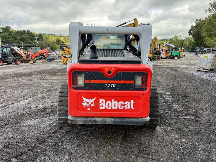 2022-bobcat-t770-image-5