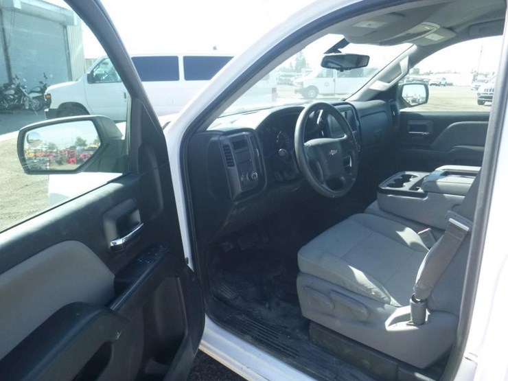 2016-chevrolet-1500-image-5
