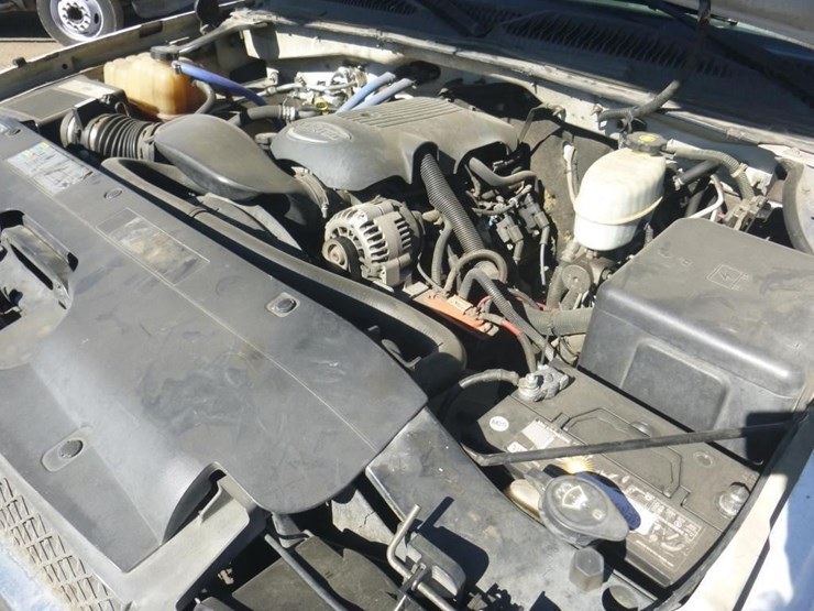 2003-chevrolet-2500hd-image-12