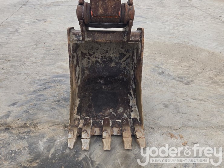 2022-kubota-kx080-image-25