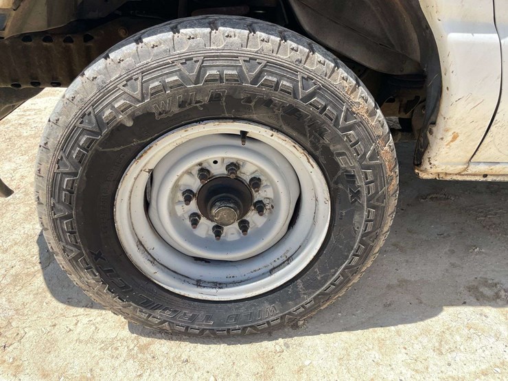 2008-ford-cargo-image-17