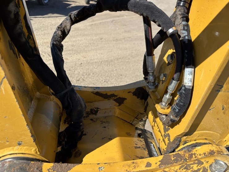 2020-caterpillar-313flgc-image-17