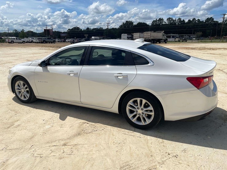 2016-chevrolet-malibu-4-door-sedan-(249,316-miles)-image-2