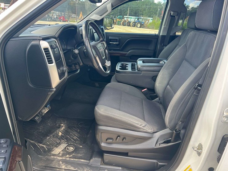 2018-gmc-sierra-1500-image-10