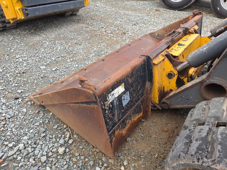 deere-333g-image-11