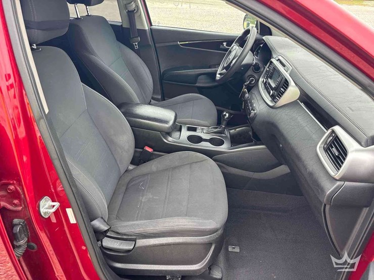 2016-kia-sorento-image-19