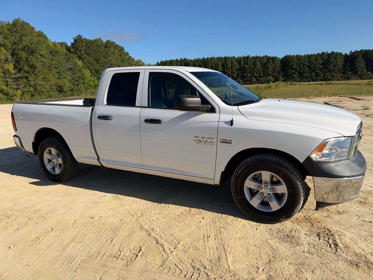 2017-dodge-1500-image-4
