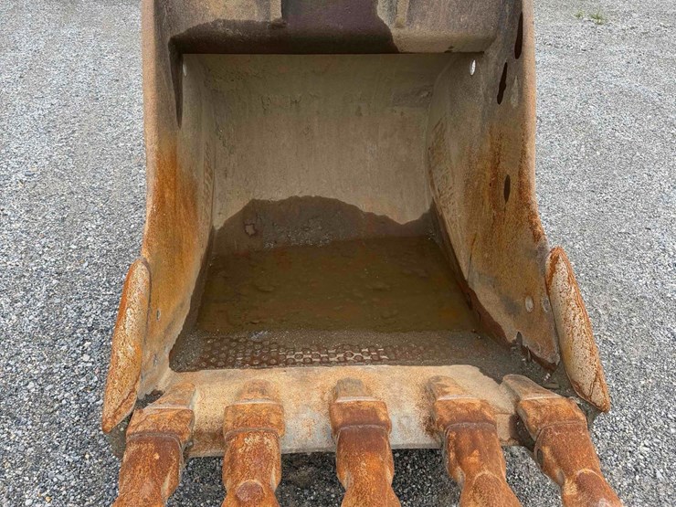 komatsu-pc220-lc-6-image-9