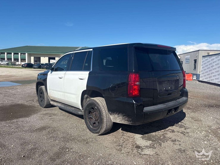 2019-chevrolet-tahoe-image-4