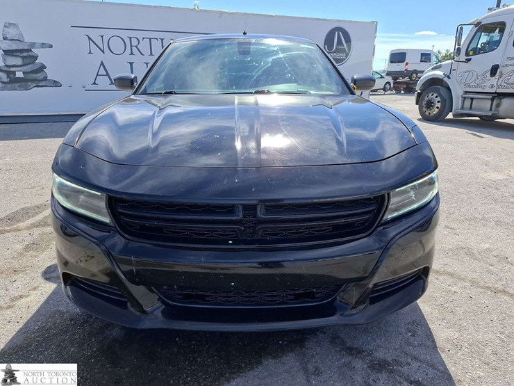 2019-dodge-charger-image-2