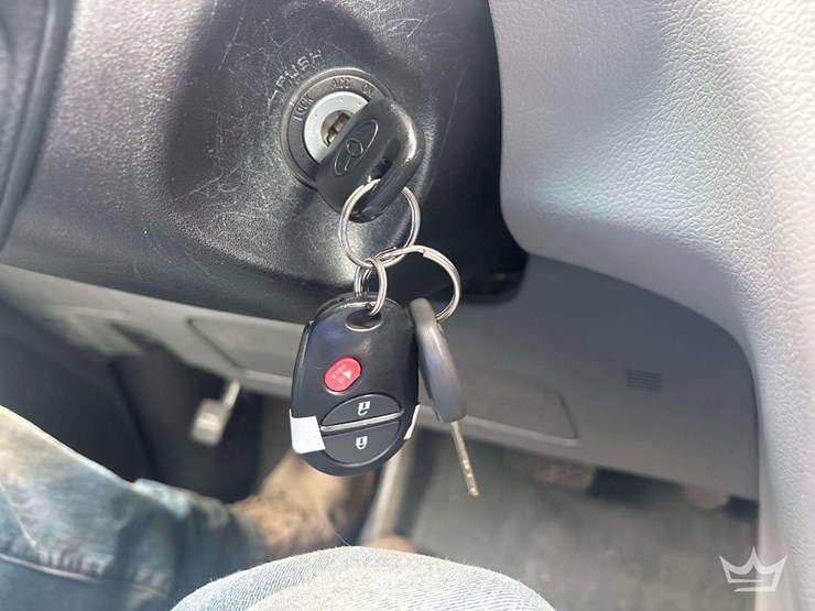 2017-toyota-sienna-image-27