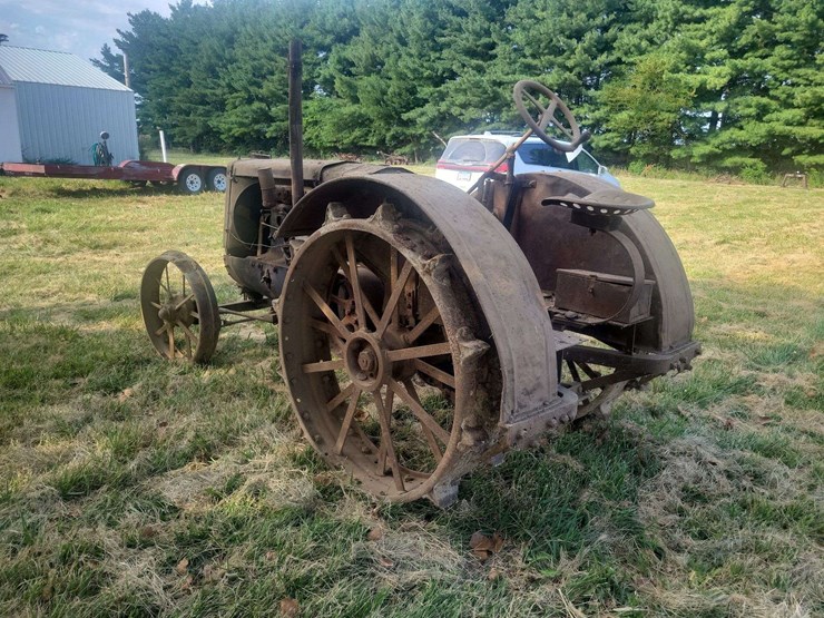 wallis-tractor-image-7