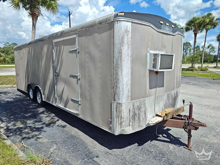2006-haulmark-24-ft.-t/a-enclosed-cargo-trailer-image-2