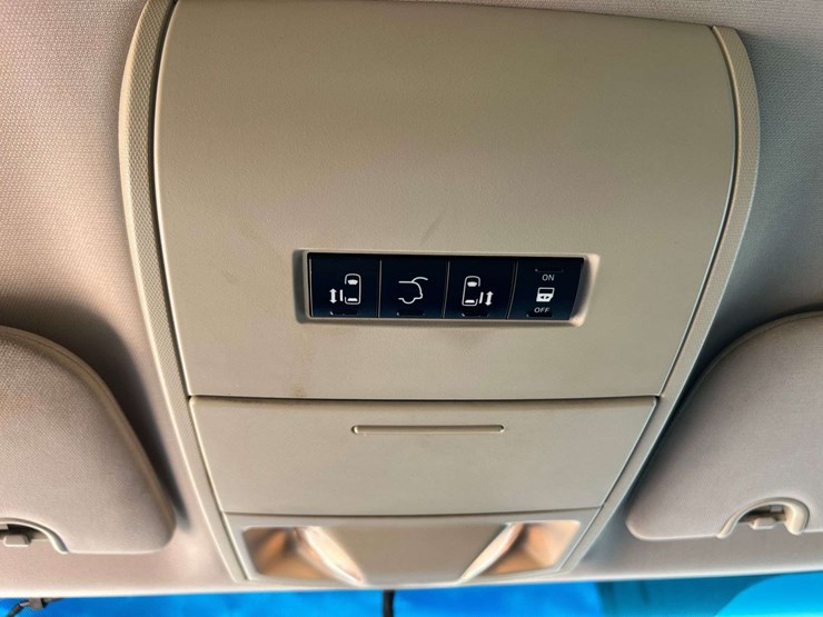 2013-dodge-grand-caravan-image-16