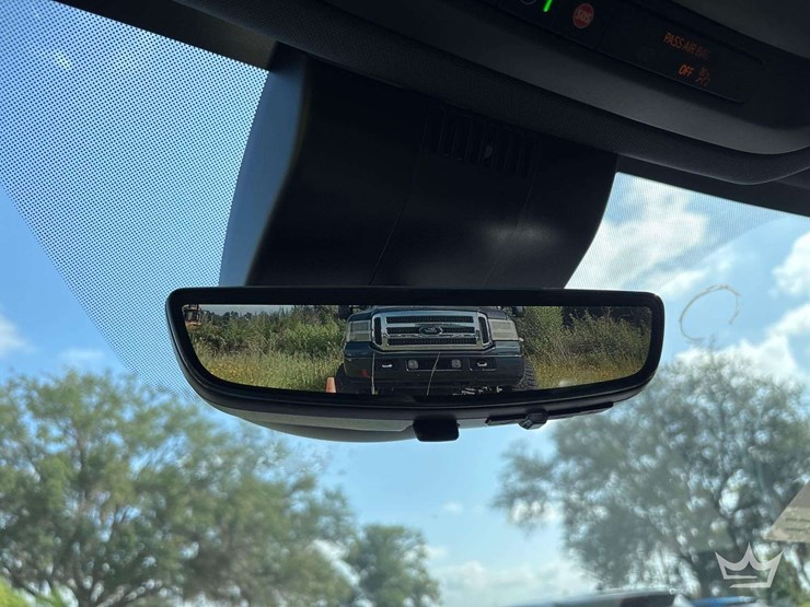 2023-chevrolet-tahoe-image-21