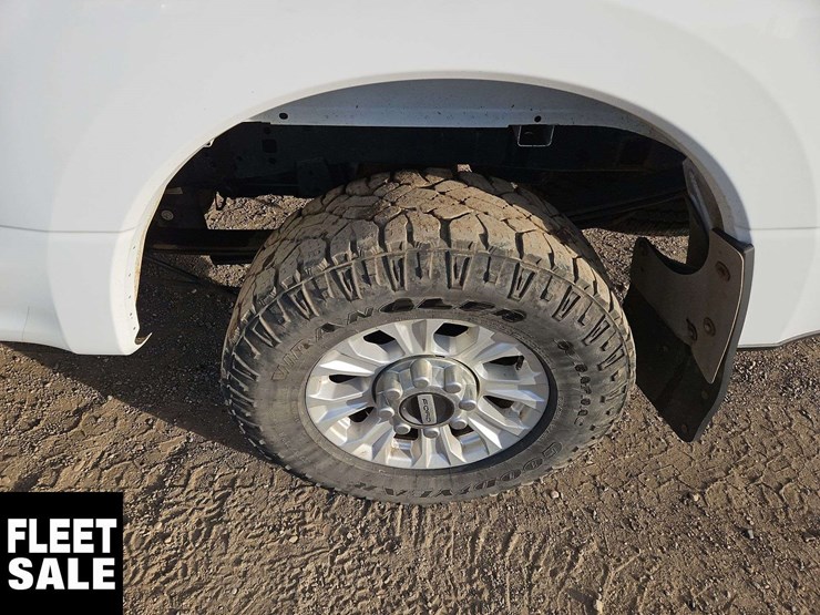 2022-ford-f250-image-9