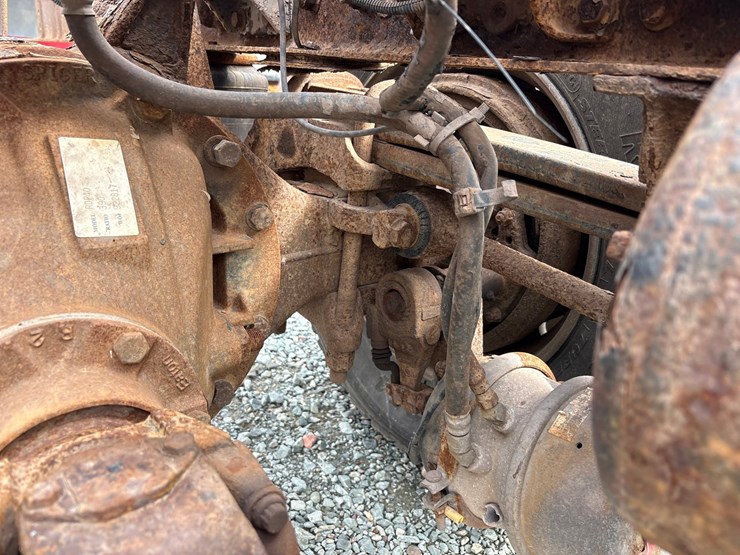 2007-peterbilt-335-image-46