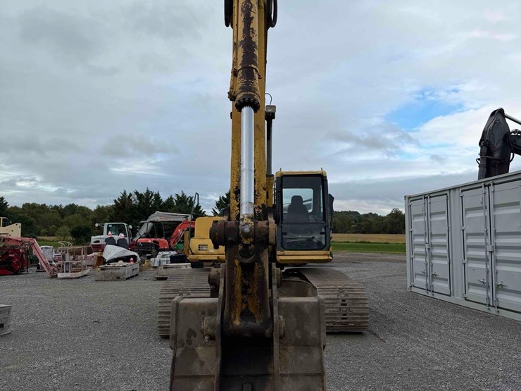komatsu-pc220-lc-6-image-7