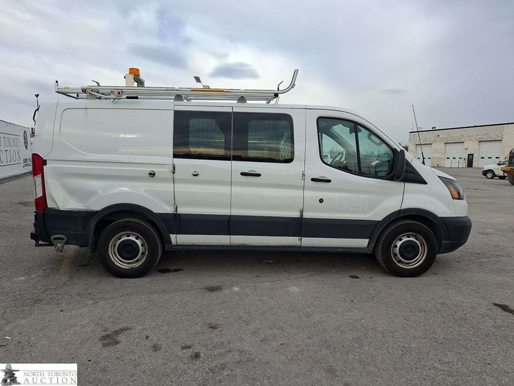 2019-ford-transit-image-4