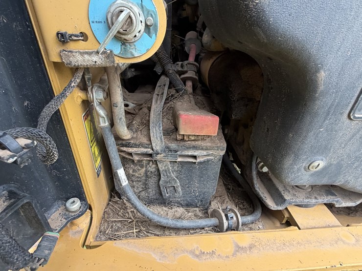 caterpillar-259d-image-38