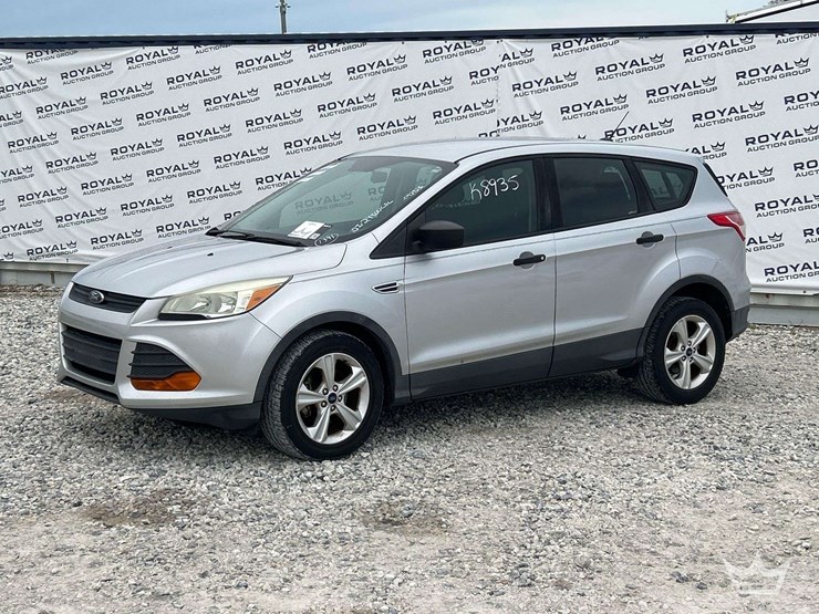 2015-ford-escape-image-1