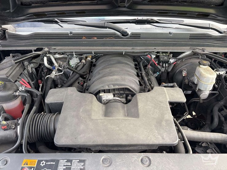 2015-chevrolet-tahoe-image-8