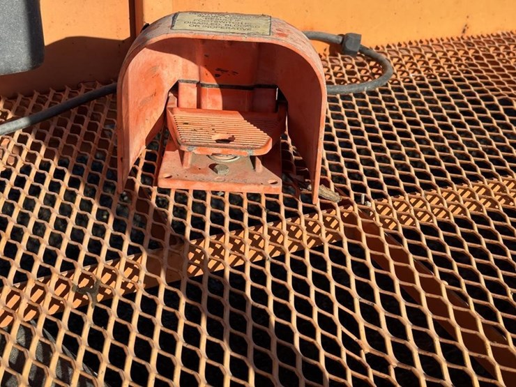 2013-jlg-860sj-image-15