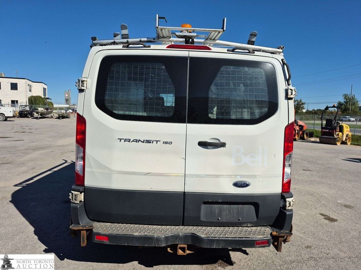 2015-ford-transit-image-6