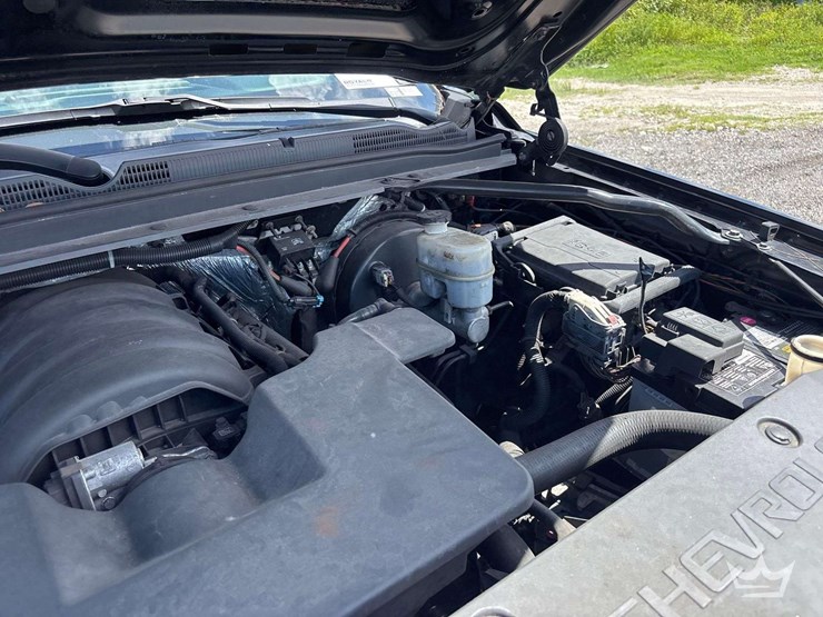2018-chevrolet-tahoe-image-9