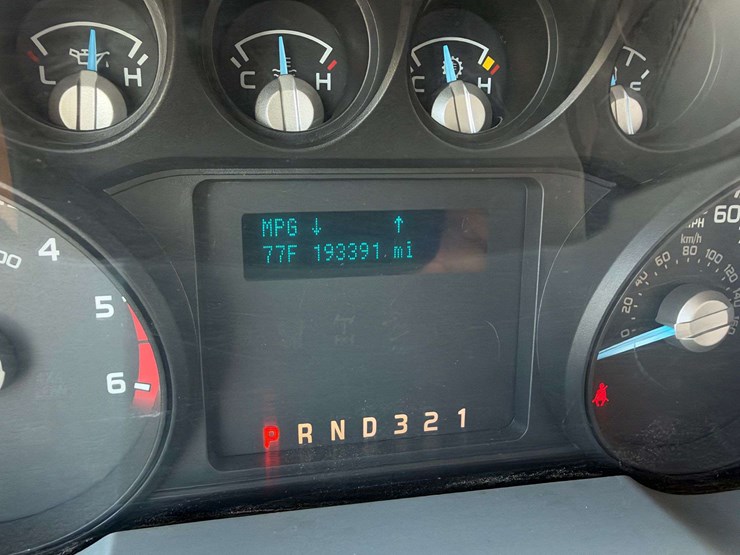 2011-ford-f450-image-29