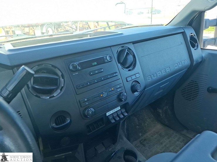 2011-ford-f350-image-12