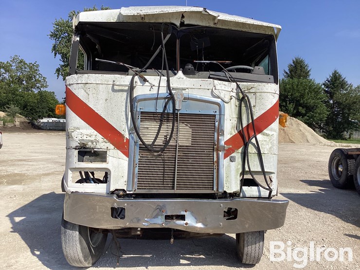 1996-kenworth-k100e-image-2