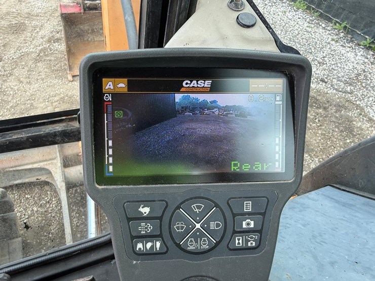 2014-case-cx80c-image-22