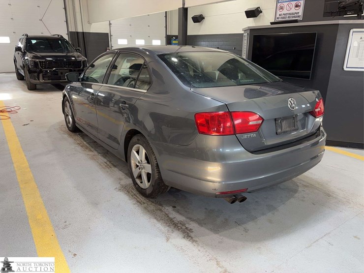 2014-volkswagen-jetta-se-4dr-sedan-6a-image-6