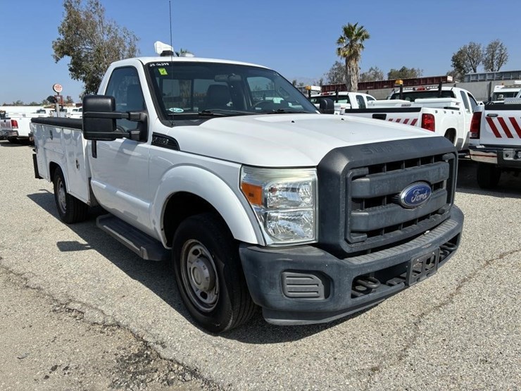 2015-ford-f250-image-2