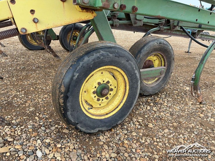 john-deere-41-image-26