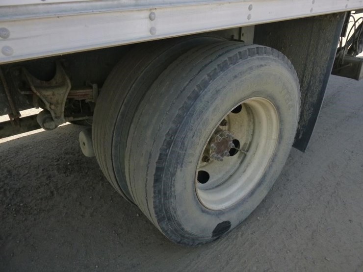 2005-international-durastar-4200-image-30