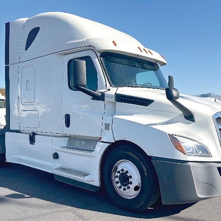 2020 FREIGHTLINER CASCADIA 126