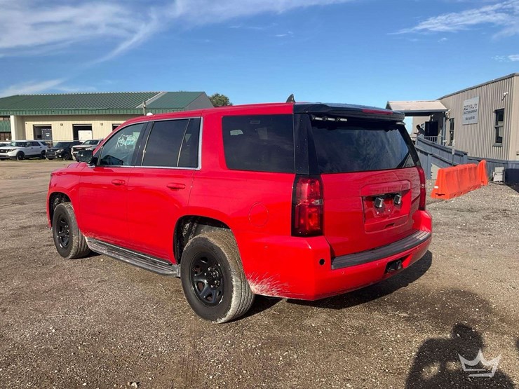 2018-chevrolet-tahoe-image-4