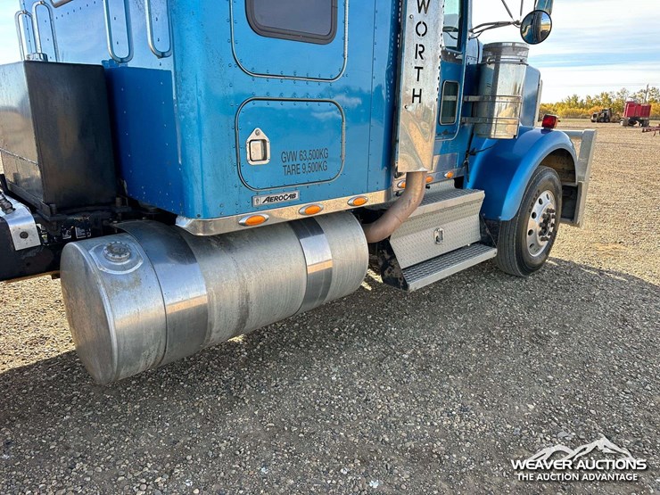 2006-kenworth-w900-image-69