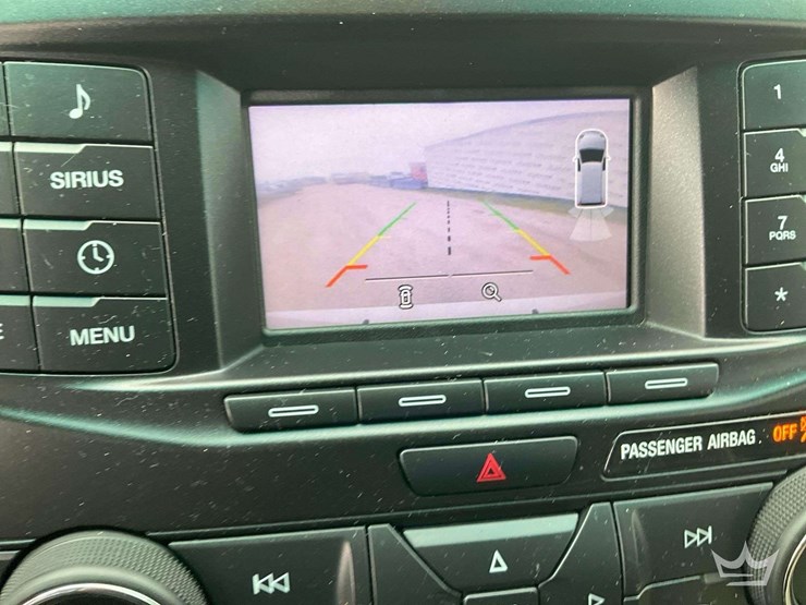 2017-ford-explorer-image-17