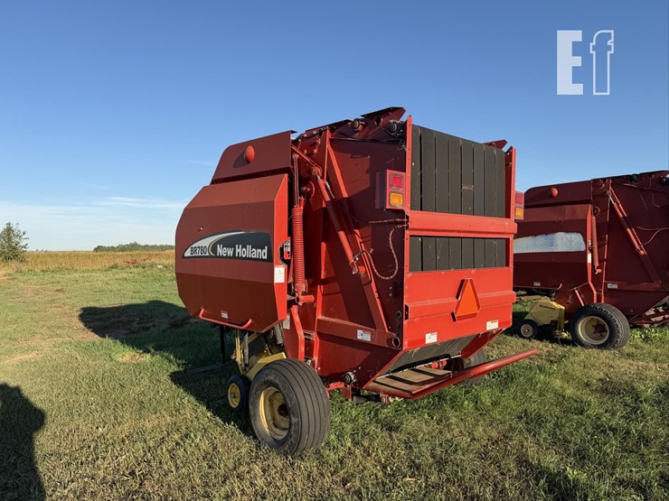 new-holland-br7090-image-12