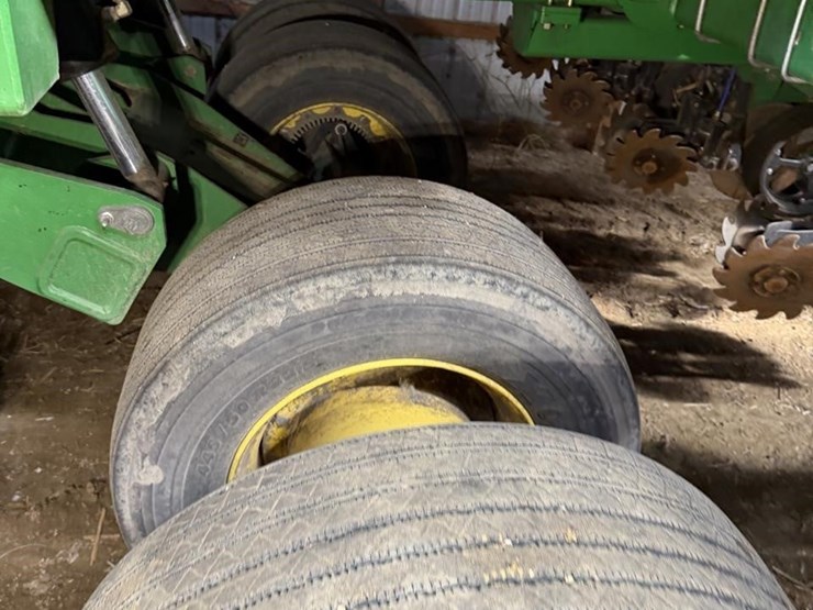 2013-john-deere-db60-image-39