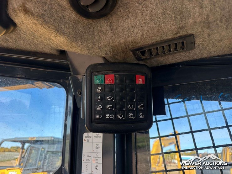 john-deere-10-image-68