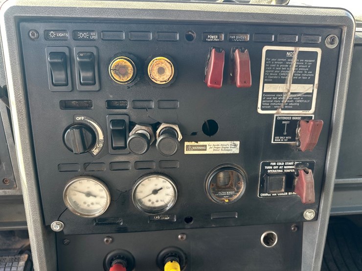 1994-mack-cl713-image-32