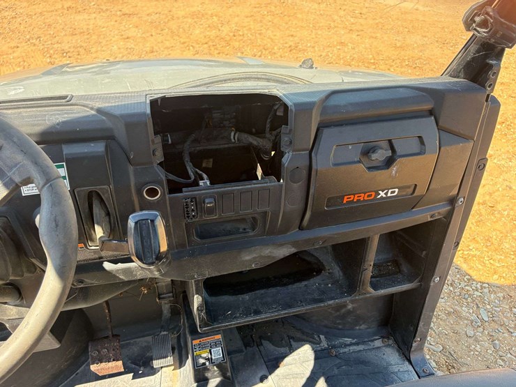 2022-polaris-pro-xd-4x4-crew-cab-utv-image-11